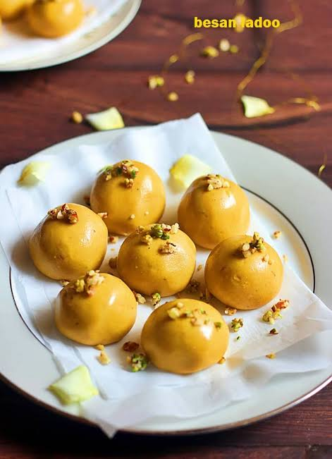 Besan ladoo garnished with pistachio